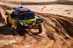 万博体育-达喀尔SS6：韩魏跻身总成绩前十 彼得汉塞尔撞车