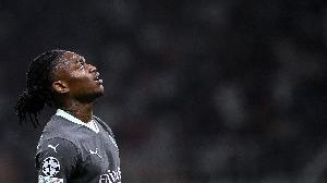 莱奥：我很适应现在的体系，教练攻防两端的战术策略很棒